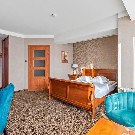 Hotel Diament Vacanza Katowice - Siemianowice Siemianowice Śląskie Extérieur photo