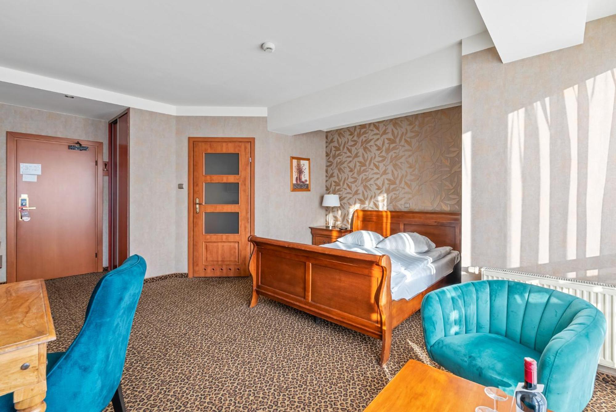 Hotel Diament Vacanza Katowice - Siemianowice Siemianowice Śląskie Extérieur photo