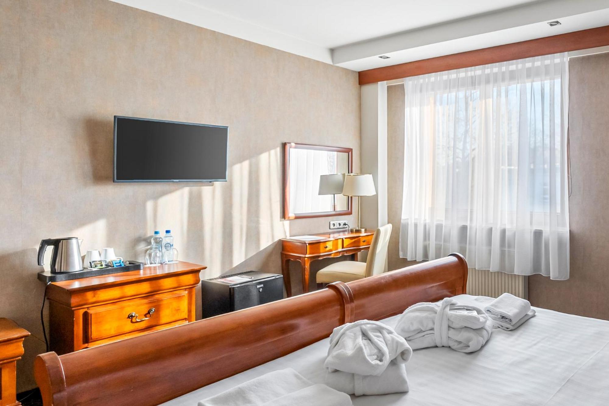 Hotel Diament Vacanza Katowice - Siemianowice Siemianowice Śląskie Extérieur photo