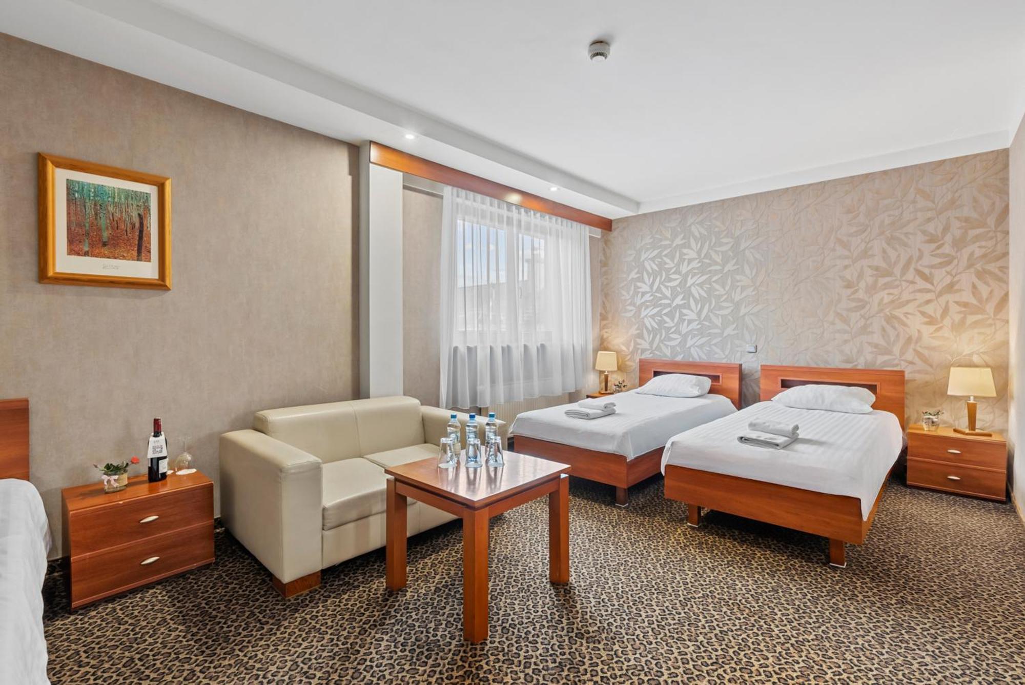 Hotel Diament Vacanza Katowice - Siemianowice Siemianowice Śląskie Extérieur photo