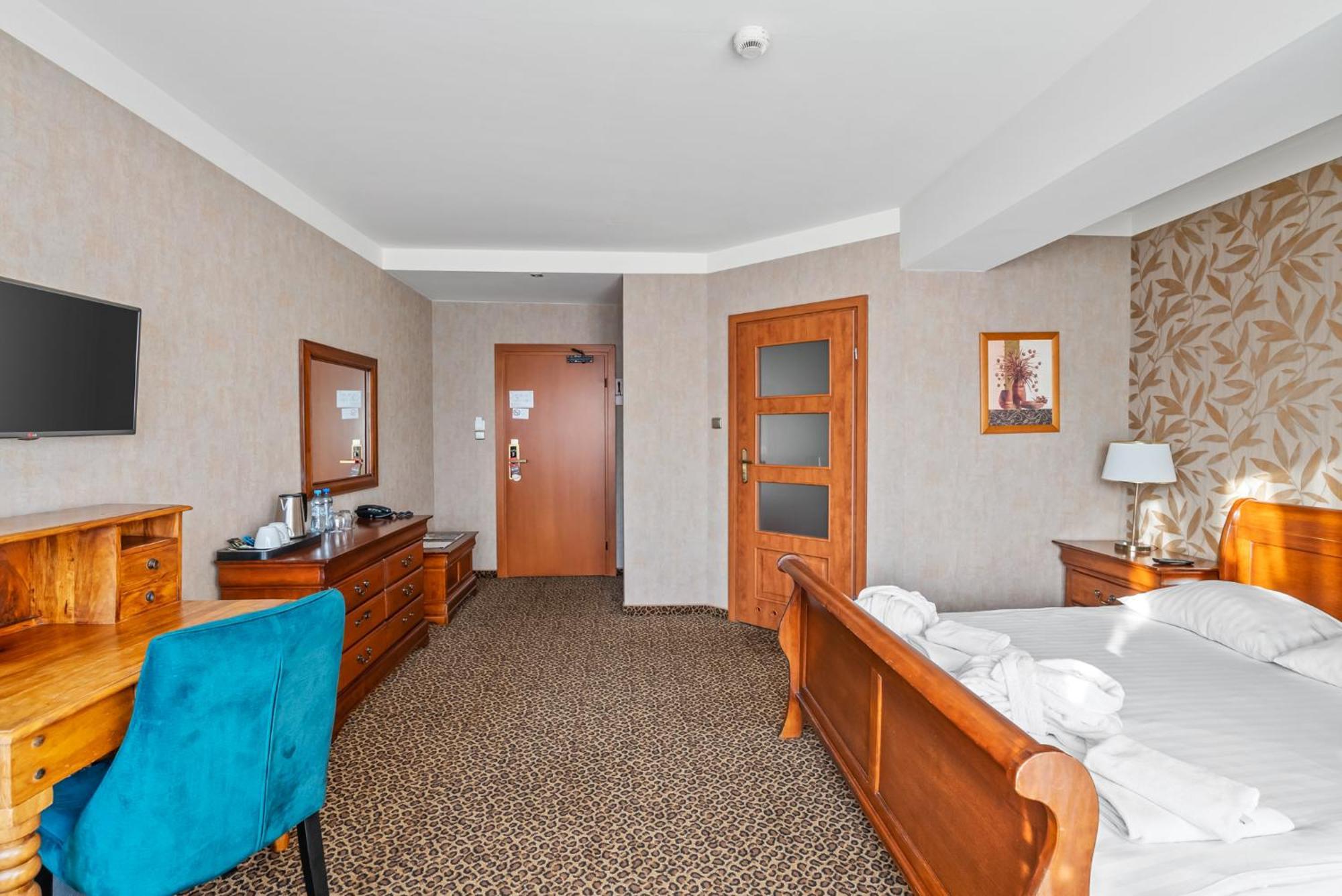 Hotel Diament Vacanza Katowice - Siemianowice Siemianowice Śląskie Extérieur photo