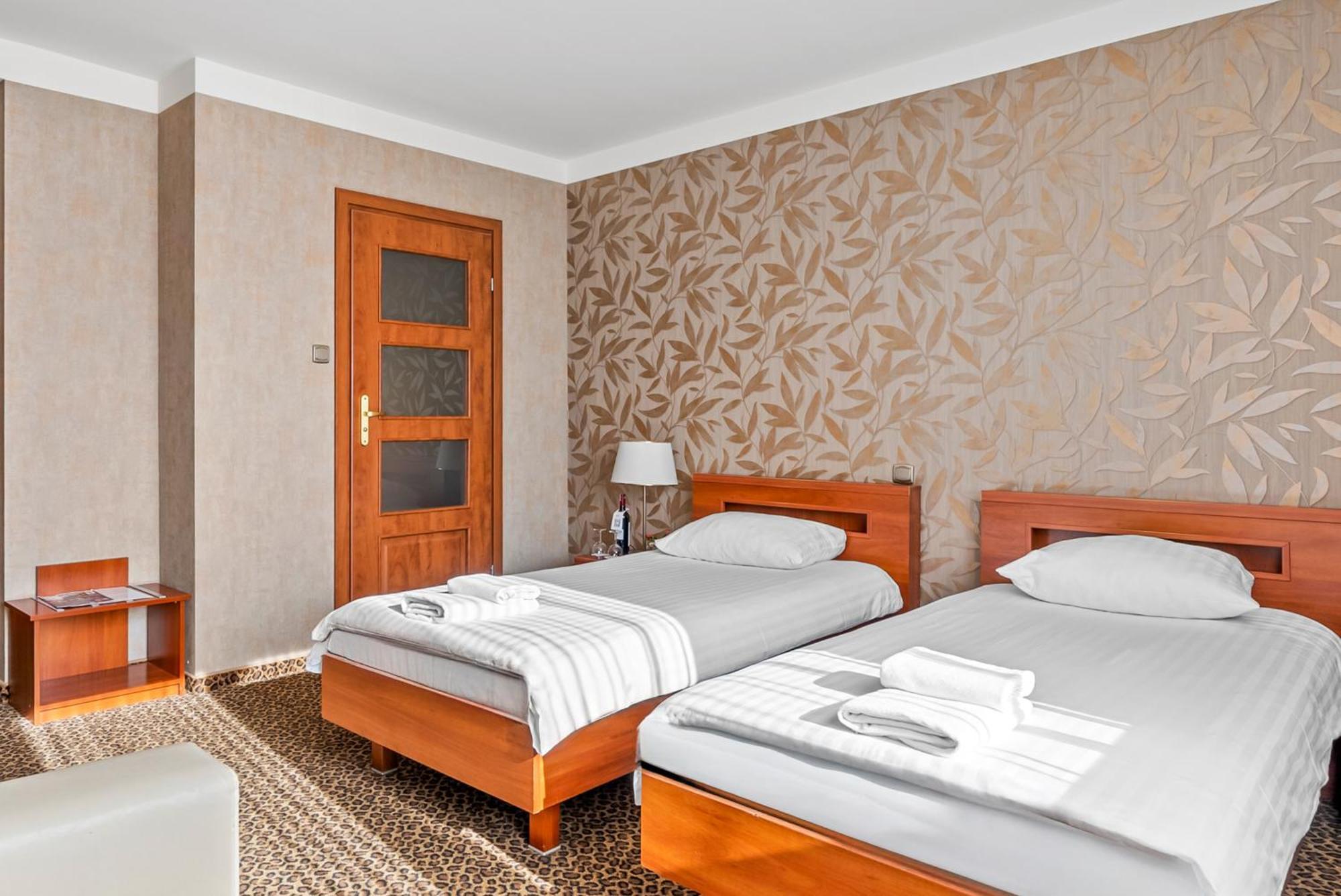 Hotel Diament Vacanza Katowice - Siemianowice Siemianowice Śląskie Extérieur photo