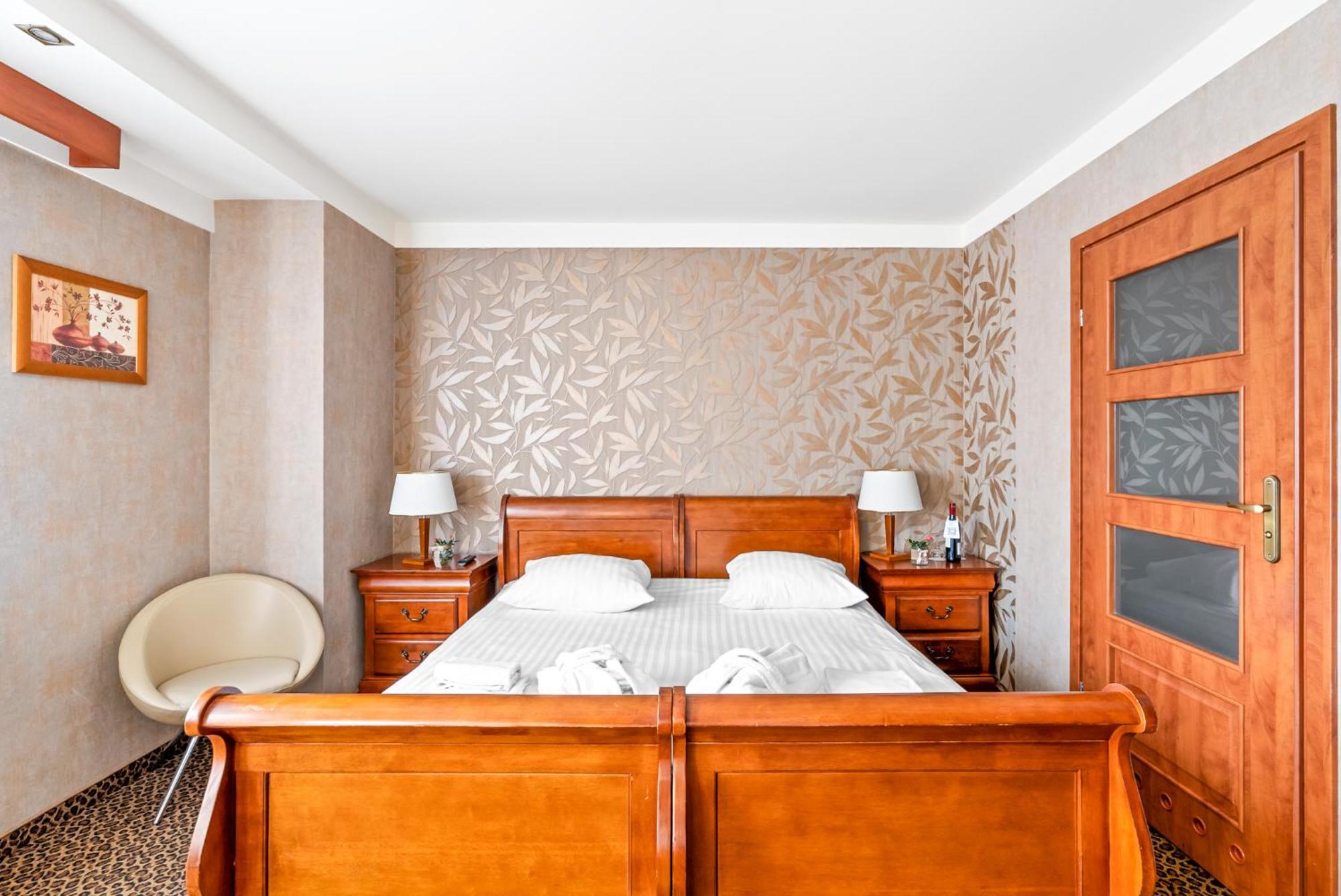 Hotel Diament Vacanza Katowice - Siemianowice Siemianowice Śląskie Extérieur photo